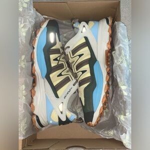 NEED GONE: Adidas Men’s 9.5 Hyperturf Sneakers